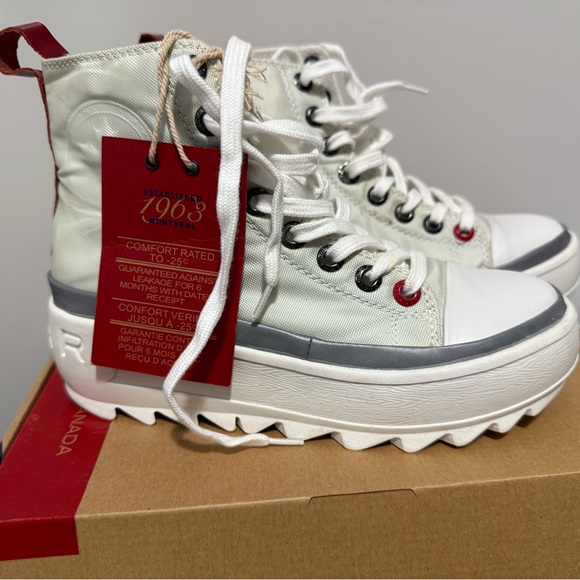 Pajar Shoes - NWT Womens Pajar high top platform sneakers - size 37